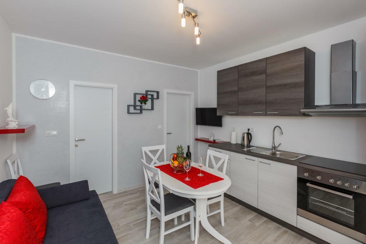 Apartmani Nikola Plano Екстер'єр фото